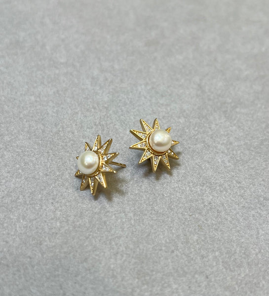 TEN POINT STAR GOLD PEARL AND DIAMOND EARRINGS